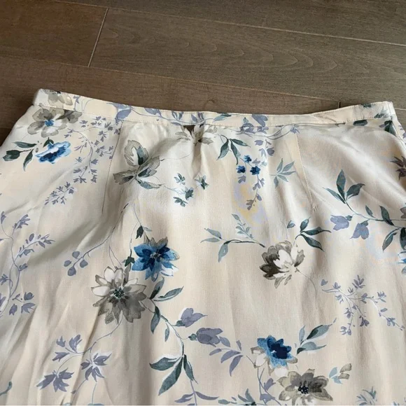 Vintage Talbots Floral Print Maxi Skirt - 100% Silk, lined - Picture 2 of 5